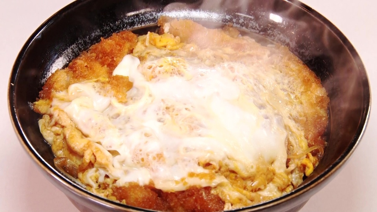 絶品かつ丼を並ばずに食べる裏技を伝授！
